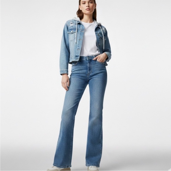 Karl Lagerfeld Denim - Karl Lagerfeld Women's Blue Wide Flare Jeans